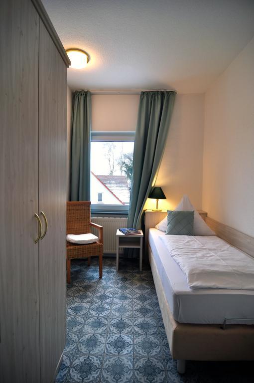Hotel Haus Moenchgut Thiessow Exterior photo
